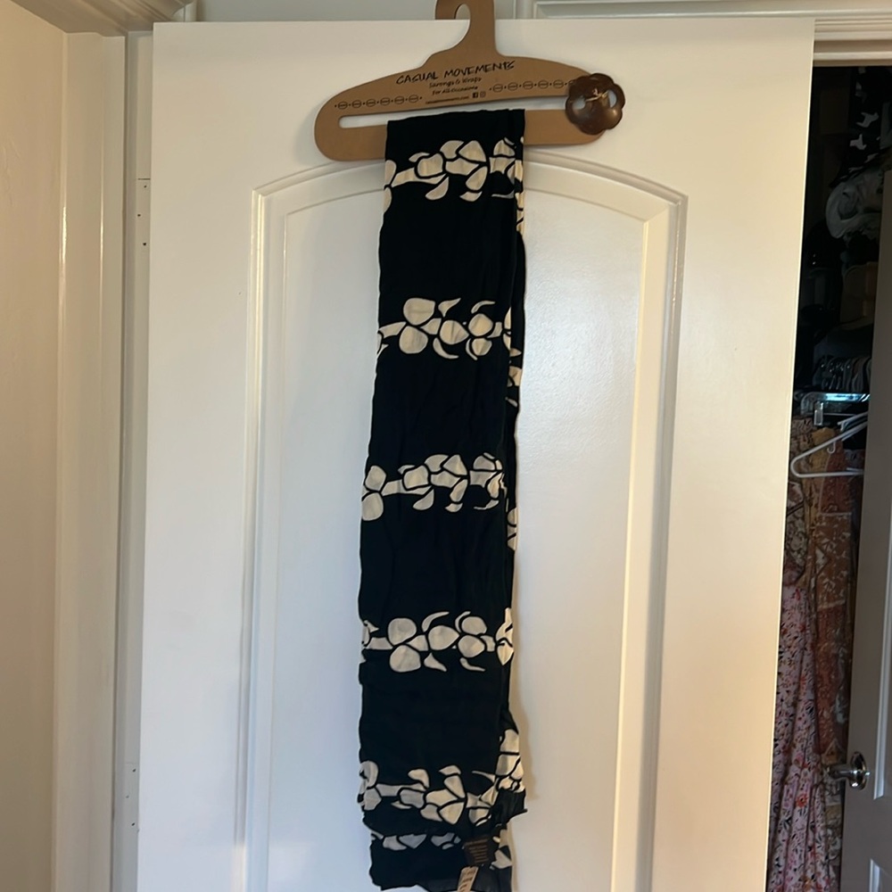 Hawaiian Sarong/ wrap new with tag